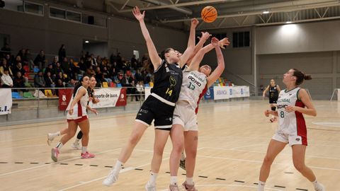 Imaxe do partido do Mariscos Ant�n Cortegada como local fronte ao Ibaizabal.