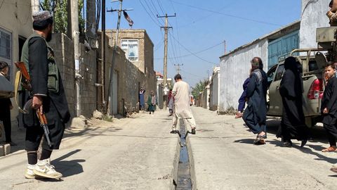 Alrededores del hospital Mohamed Al Jinah, donde se atiende a los heridos del atentado.