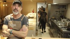 Casa Solla (Poio).  Afronta Pepe Solla el confinamiento en soledad y ha descubierto que se aguanta �bastante bien�. 
