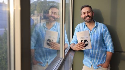 Alberto Mancebo, coa s�a nova obra, este luns en Vimianzo 