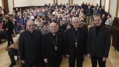 Francisco Prieto (segundo por la izquierda) fue el ponente invitado en la �ltima jornada de la Semana de Teolog�a