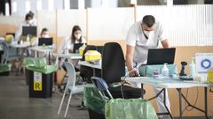 El recinto ferial de Pontevedra es uno de los dos grandes espacios donde se vacuna contra el covid en el �rea sanitaria