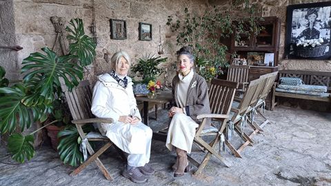 Blanca - a la izquierda- y Silvia, madre e hija mano a mano en La Saleta