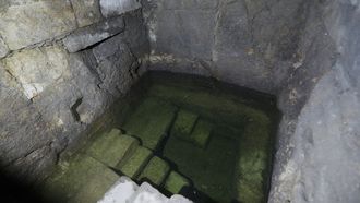 Bao judo de purificacin excavado en el 2020 en el nmero 4 de la calle Sinagoga de A Corua