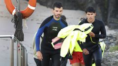 As� fue la b�squeda intensa de una pareja�con mar revuelto en As Catedrais