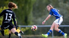 Anina bate a Nagore durante el Oviedo-Osasuna B