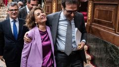Mar�a Jes�s Montero y Carlos Cuerpo a la salida de un pleno en el Congreso de los Diputados.
