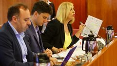 Mu�oz abronca al gobierno de Caballero por las cuentas de Vigo