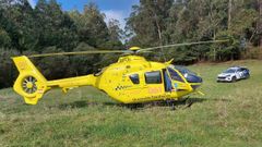 Un helic�ptero del 061 en una intervenci�n de urgencia en A Laracha en el mes de octubre