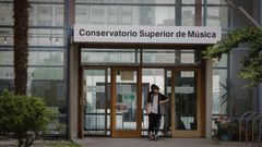 Imagen de archivo de la entrada al Conservatorio Superior de Msica.