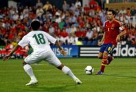 Xavi, durante el encuentro que la selecci�n disput� contra Arabia Saud� en Pontevedra.