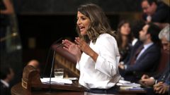 Yolanda D�az, durante su intervenci�n en el debate de investidura