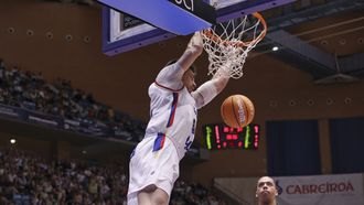 Primera canasta de Alonso Faure en la ACB