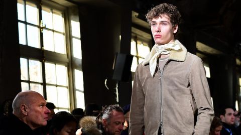 Desfile del dise�ador franc�s Pierre Maheo.