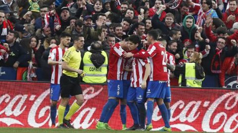 El equipo celebra la victoria en Butarque