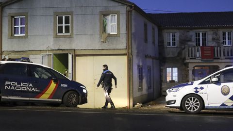 A prisión los dos detenidos en Lavacolla a los que se implica en la ola ...