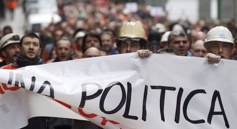 Los trabajadores de la planta de Arcelor en Zum�rraga (Guipuzcoa) se manifestaron ayer. 