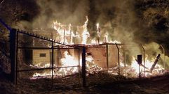 As� se encontraron la casa los bomberos de Chantada cuando llegaron