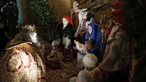 Cabalgata de Reyes de Ourense.En Ourense miles de niños pidieron a los Reyes Magos caramelos y disfrutaron con una cabalgata de dos horas de duración