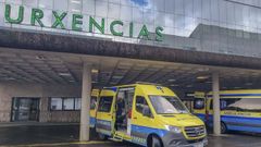 Los gallegos que requieren un ingreso permanecen de media 7,8 d�as hospitalizados, en la foto el CHUS
