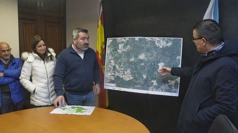 Visita del conselleiro de Medio Rural a San Amaro