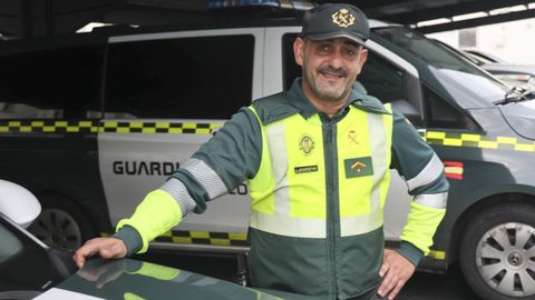 scar Vigo, subteniente de la Guardia Civil de Trfico en Ferrol, estuvo de servicio en Nochebuena y lo estar tambin esta Nochevieja.