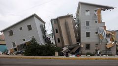 Edificaciones de Maiquet�a, en La Guaira, da�ados por los terremotos del 24 de junio