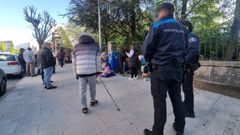 Agentes de la Polic�a Local impidieron que se instalasen en Frigsa vendedores ambulantes sin permiso