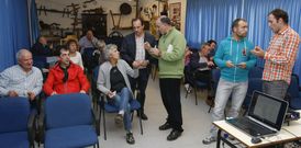 A las charlas asistieron muchos de los que ma�ana ir�n al monte. 