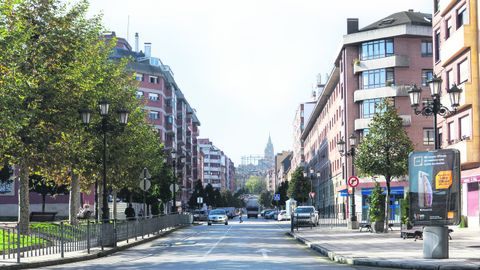 Imagen de la Avenida Torrelavega, una de las calles principales de La Tenderina