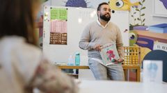 La academia Nenoos est� situada en la calle Pura e Dora V�zquez