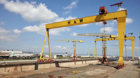 Navantia UK, anunci� este mi�rcoles que ha iniciado las obras de modernizaci�n de las famosas gr�as de sus astilleros Harland & Wolff (H&W) en Belfast, constructores del Titanic, con una inversi�n de 3,1 millones de libras (3,6 millones de euros).