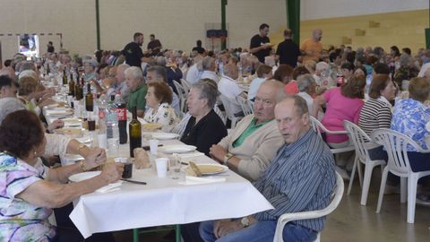 Comida de la tercera edad de Guntn 