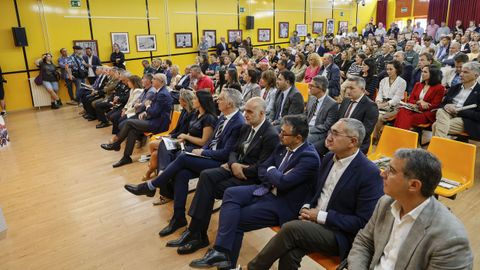 Representantes de instituciones, organizaciones sociales y de  la sociedad civil ourensana se sumaron a la comunidad penitenciaria en la celebracin a su patrona 