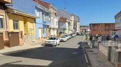 A r�a do Castelo de Camari�as esta ma�ana, tras la actuaci�n de los equipos de emergencias y el corte del suministro el�ctrico en toda la v�a.