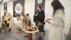 Un momento da Tasca do Lio do ano pasado, coa artes txtil Miriam Fernndez
