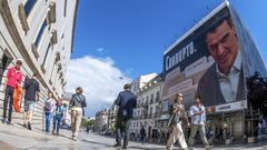 Pancarta colocada por Hazte O�r en Madrid contra Pedro S�nchez que deber� ser retirada por orden judicial