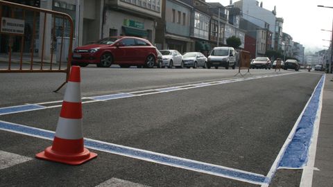 Imagen de la avenida de Galicia de As Pontes, que fue la primera va de la localidad en la que se regul el estacionamiento