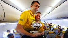 Giorgi Shermadini (el p�vot georgiano) recibe el MVP de la pasada Liga ACB