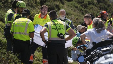  Accidentados son evacuados en helicptero tras despearse un autobs con 48 pasajeros en la subida a los Lagos de Covadonga