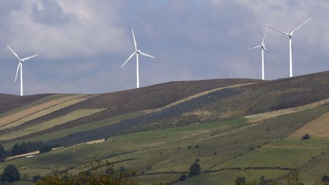 Parque elico en Muras, en imagen de archivo