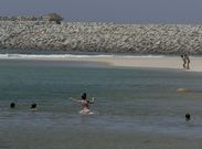 Durante estos d�as numerosos vecinos disfrutan de este arenal recogido del viento. 