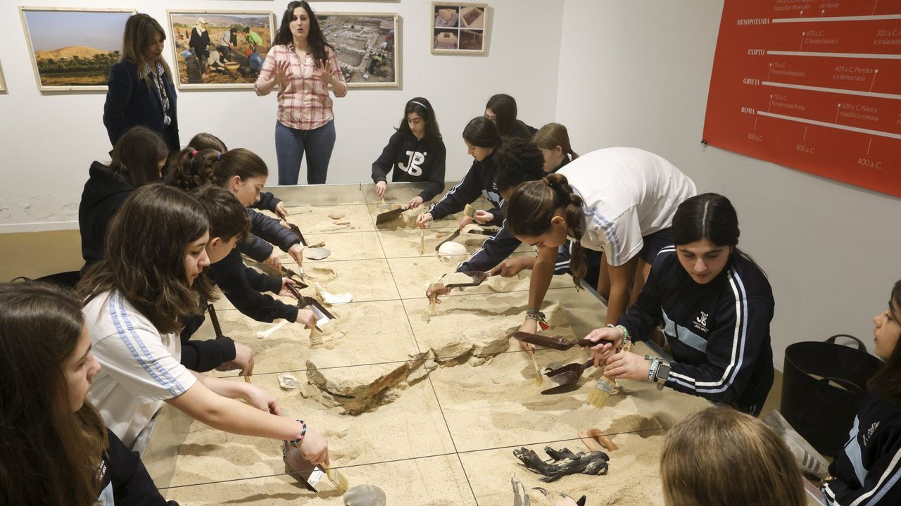 La Fundación L. Monteagudo apoya las actividades de la Cátedra de Arqueoloxía de Ferrol con 57.000 euros