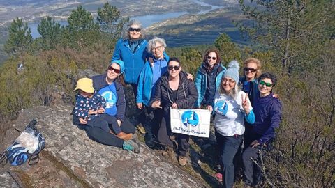 Expidici�n del Club Alpino Ourens�n en el coto de Novelle.
.