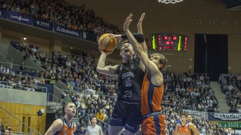 Lance del encuentro del Obradoiro-Leyma Coru�a