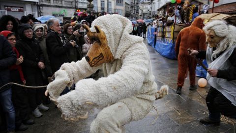 Desfile de Folións en Viana do Bolo