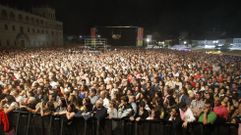 Una multitud llena la explanada de la Compaa el 15 de agosto del 2019, en uno de los conciertos de las fiestas de aquel ao