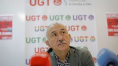 Rueda de prensa del secretario general de UGT antes de la asamblea con los delegados en A Coru�a