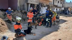 Los bomberos de Ferrol participan en las tareas de bsqueda en Libia