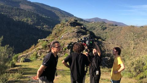 Un momento da filmacin da curtametraxe Corre o vento xunto ao castro de Vilar, un dos lugares que seran afectados pouco tempo despois polos incendios que sufru O Courel no vern do 2022